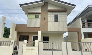 Brand New House and Lot for Sale at the Grand Parkplace, Imus, Cavite along Aguinaldo Highway