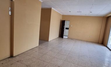 Departamento en Alquiler en Urdesa Central, 3 Habitaciones, 2 Baños, Balcón, Garaje, Norte de Guayaquil.