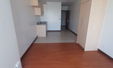 one bedroom Bedroom Rent to Own Condo in Makati Paseo de Roces near RCBC