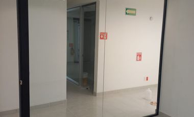 LOCAL EN RENTA TOTALMENTE EQUIPADO  PROPIO PARA DESPACHO DE ABOGADOS ,