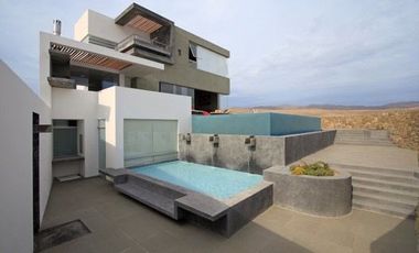 Impresionate casa de moderno diseño en Playa Misterio