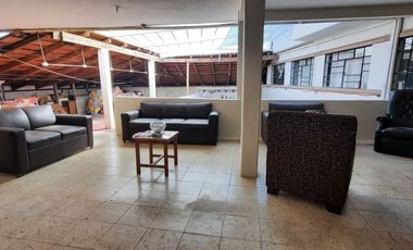 LOCAL COMERCIAL EN PADRE LLOREDA FRENTE AL CENTRO SALUD PATZCUARO