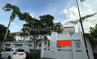 Rumah Siapa Huni Dan Kokoh Area Permata Hijau