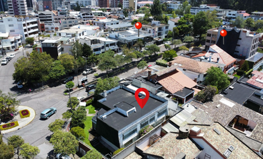 Casa Comercial en Renta en La Floresta