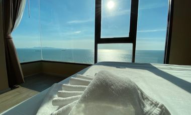 Luxury Beachfront Condo With Panoramic Seaview