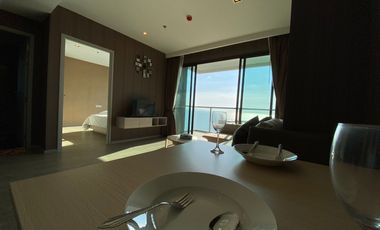 Luxury Beachfront Condo With Panoramic Seaview