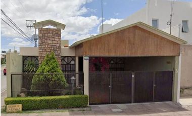 CASA BONITA EN BOSQUES DEL PADRO AGUASCALIENTES