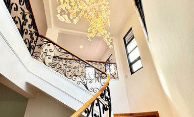 FOR SALE: NEWLY RENOVATED AYALA ALABANG MANSION WITH POOL