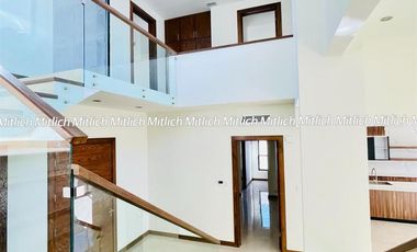 Casa en venta con racamara en planta baja Canteras $8,000,000