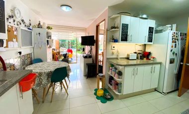 Impecable En Condominio Sector Las Pircas