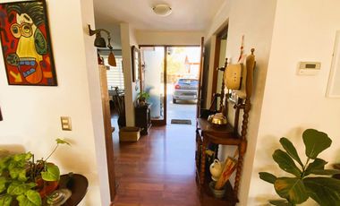 Impecable En Condominio Sector Las Pircas