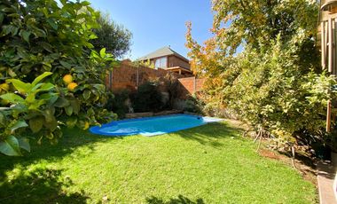 Impecable En Condominio Sector Las Pircas