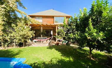 Impecable En Condominio Sector Las Pircas