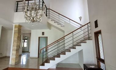 DISEWAKAN RUMAH NYAMAN DAN ASRI @ SETRADUTA BANDUNG UTARA