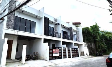 2 Storey with 2 Bedrooms and 1 Car Garage Townhouse For Sale in Tandang Sora Quezon City PH2689