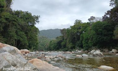 FINCA DE 45 HTS EN ALTOS DE BURITACA BAÑADA POR DOS RIOS.