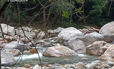 FINCA DE 45 HTS EN ALTOS DE BURITACA BAÑADA POR DOS RIOS.
