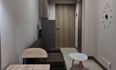 For RENT Family Suite A Unit with Balcony at S. Residences