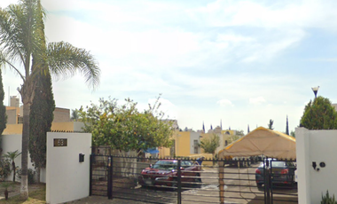 SF-  CASA EN VENTA EN REAL DEL SOL