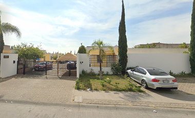 SF-  CASA EN VENTA EN REAL DEL SOL