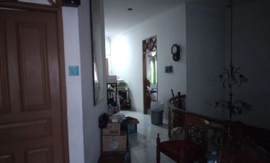 Rumah dijual di Cipete Utara Kebayoran Baru Semi Furnish Lokasi Ok