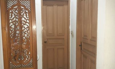 Rumah dijual di Cipete Utara Kebayoran Baru Semi Furnish Lokasi Ok