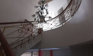Rumah dijual di Cipete Utara Kebayoran Baru Semi Furnish Lokasi Ok