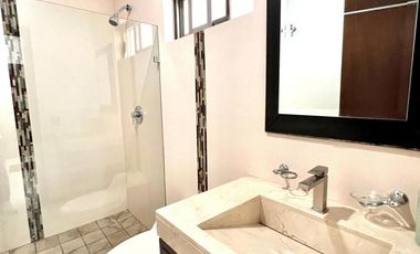 CASA EN VENTA BUGAMBILIAS ZAPOPAN