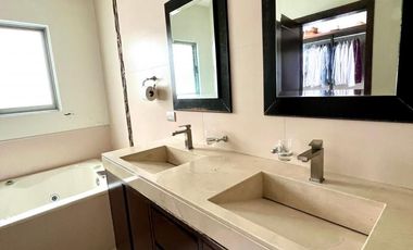 CASA EN VENTA BUGAMBILIAS ZAPOPAN