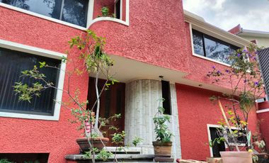 ¡Hermosa Casa en Exclusivo Fraccionamiento Cerca de La Ibero!