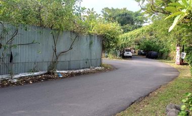 Tanah di dewi sri Seminyak Kuta