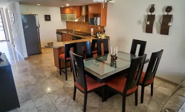 VENDEDOR MOTIVADO Condominio en venta Portofino, vista a la marina. Turn-key deal