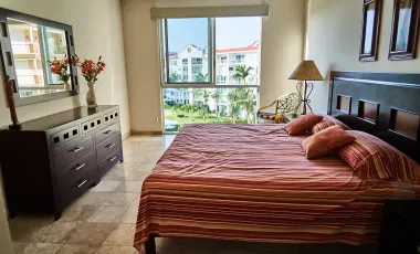 VENDEDOR MOTIVADO Condominio en venta Portofino, vista a la marina. Turn-key deal