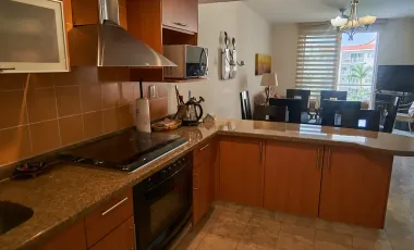 VENDEDOR MOTIVADO Condominio en venta Portofino, vista a la marina. Turn-key deal