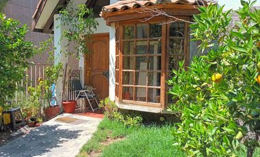 Casa dos pisos, 5 dormitorios, 4 baños 638/167