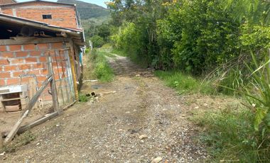 TE VENDO ESTE TERRENO PLANO EN BARBOSA ANTIOQUIA.