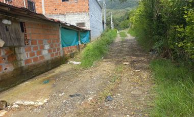 TE VENDO ESTE TERRENO PLANO EN BARBOSA ANTIOQUIA.