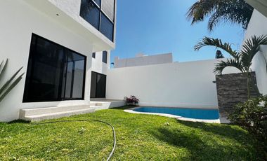 Venta de Casa Moderna  en Palmira, Cuernavaca
