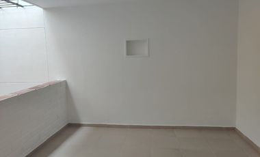 Arriendo casa Comercial sector Santa Teresita Laureles Medellín