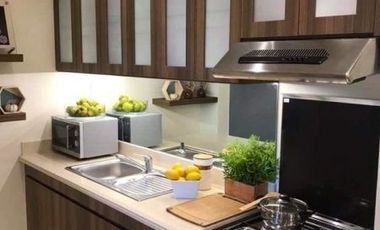 READY TO MOVE IN Spacious 2-BR Condo End Unit in Parañaque near Airport, Parañaque City Hall