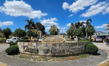 House for rent w/ 3 bedrooms and Car port in Tarlac City