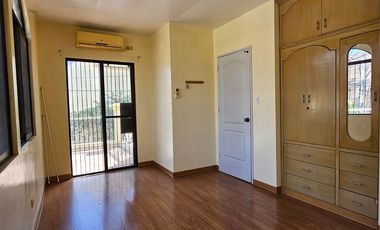 House for rent w/ 3 bedrooms and Car port in Tarlac City