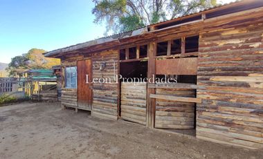 Se vende Parcela de 1ha con 2 casa en Monterrey, Curacaví