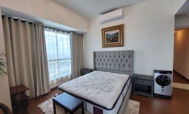 Elegant 2 Bedroom + balcony in Shang Salcedo