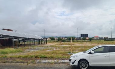 En alquiler estratégico terreno en pleno casco comercial de Villa Club, km 14 de la Vía a Samborondón