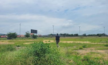 En alquiler estratégico terreno en pleno casco comercial de Villa Club, km 14 de la Vía a Samborondón