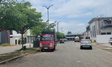 En alquiler estratégico terreno en pleno casco comercial de Villa Club, km 14 de la Vía a Samborondón