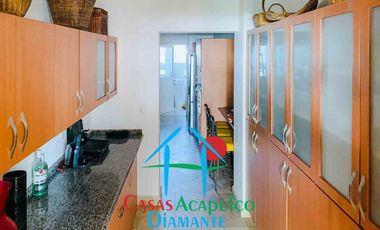 Exclusivo departamento de playa con alberca privada y vista al mar