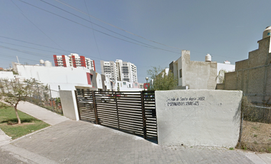 Casa en Recuperacion Bancaria en Balcones de Santa Maria Jalisco