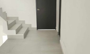 CASA NUEVA 3 NIVELES ARRIBA DE LEONES RESIDENCIAL LA MONTAÑA EN GARCIA N.L.